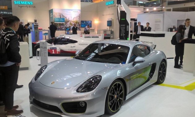 Porsche представил электрический Cayman
