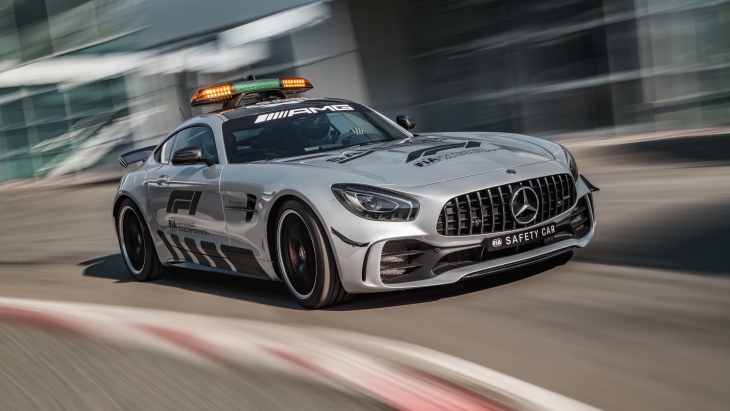 Суперкар Mercedes-AMG GT R стал машиной безопасности «Формулы-1»